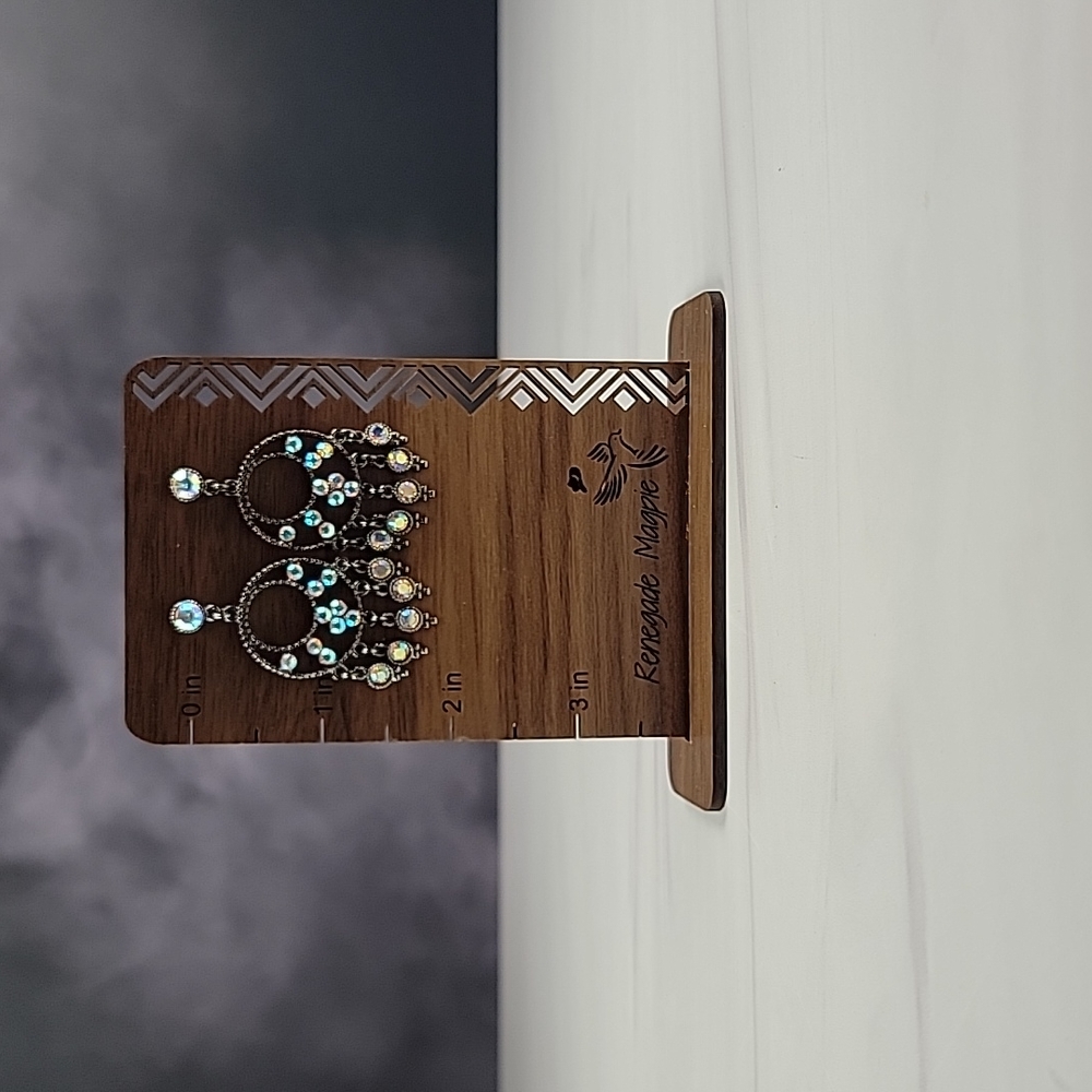 Chandelier earrings